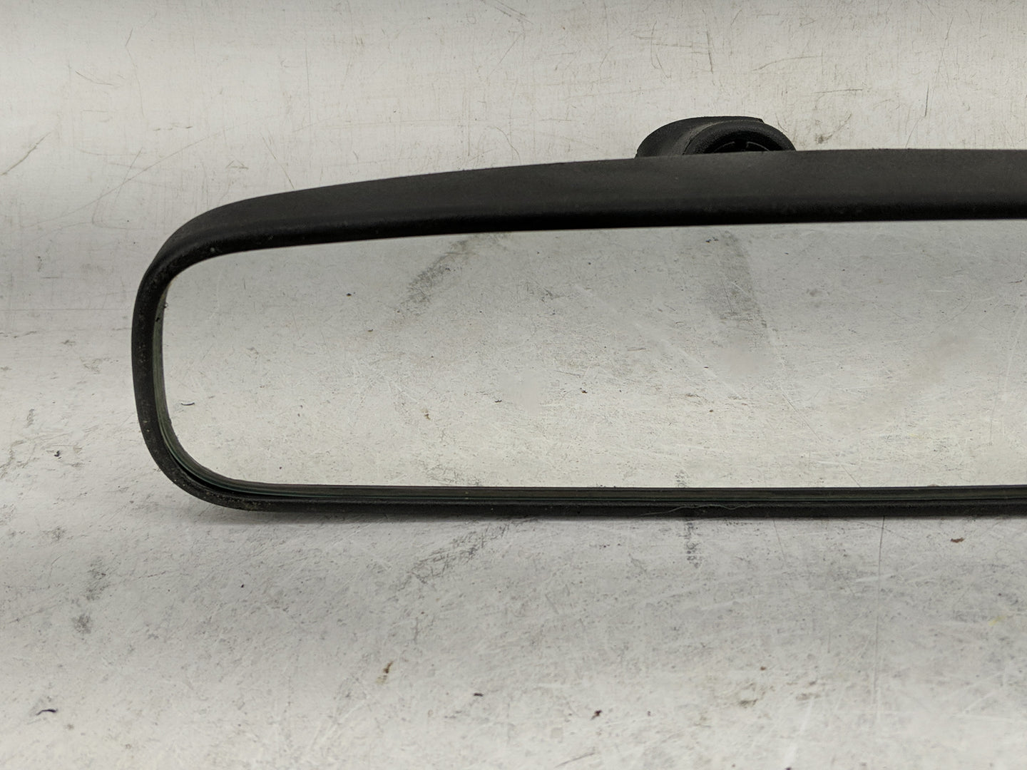 2018 Nissan Rogue Interior Rear View Mirror Replacement OEM P/N:E13010837 Fits OEM Used Auto Parts - Oemusedautoparts1.com