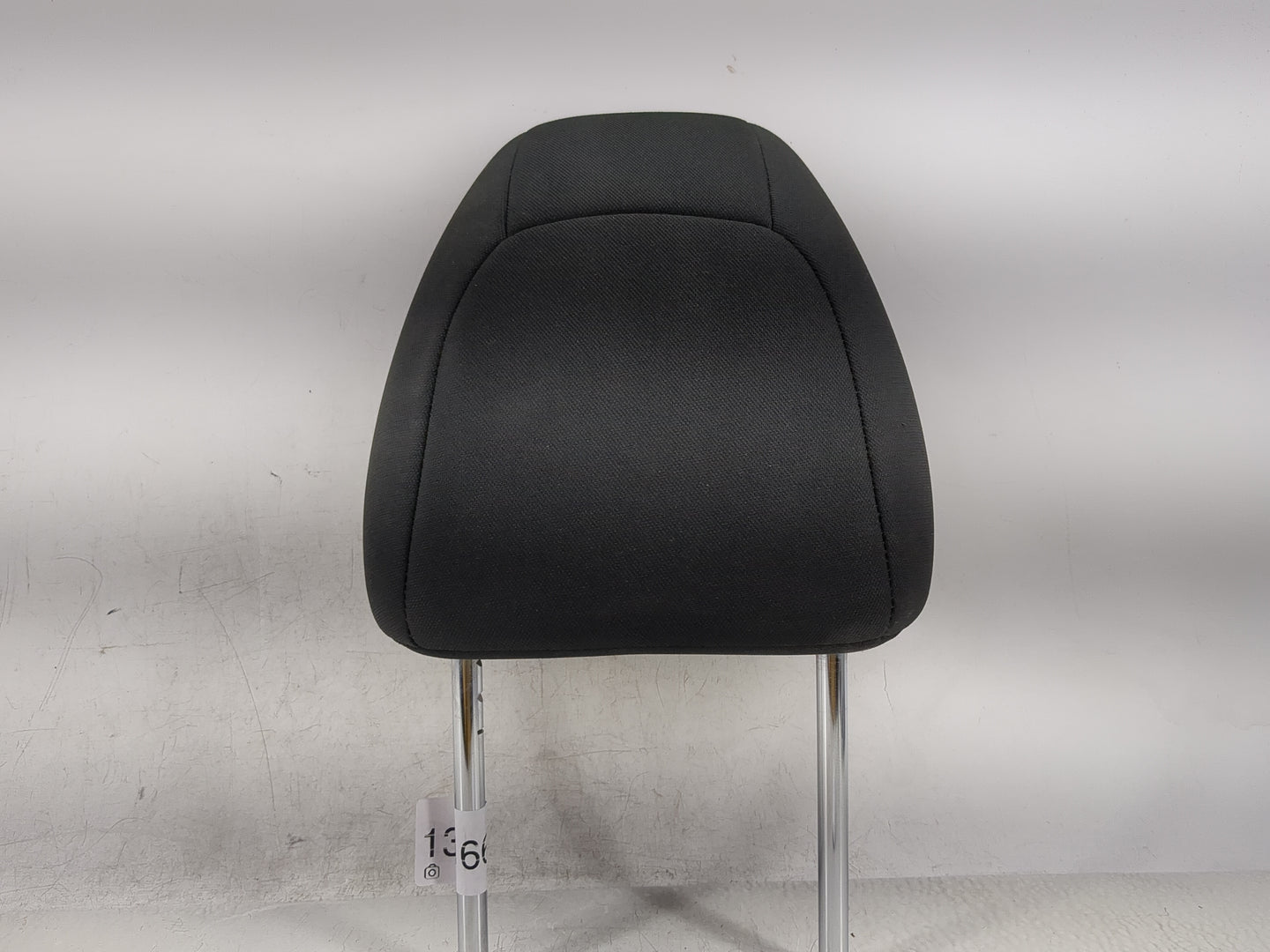 2018-2020 Nissan Rogue Headrest Head Rest Front Driver Passenger Seat Fits Fits 2018 2019 2020 OEM Used Auto Parts - Oemused