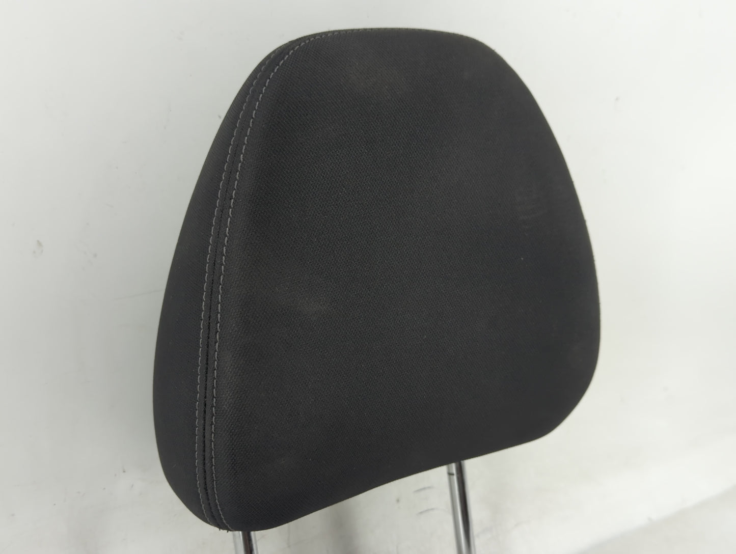 2018-2020 Nissan Rogue Headrest Head Rest Front Driver Passenger Seat Fits Fits 2018 2019 2020 OEM Used Auto Parts - Oemused