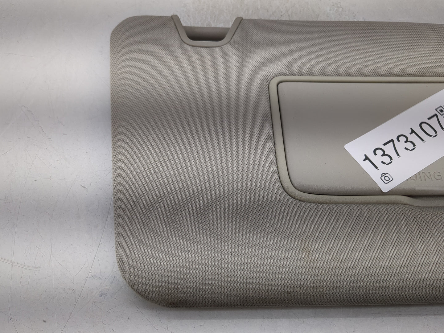 2018-2020 Nissan Rogue Sun Visor Shade Replacement Passenger Right Mirror Fits Fits 2018 2019 2020 OEM Used Auto Parts - Oem