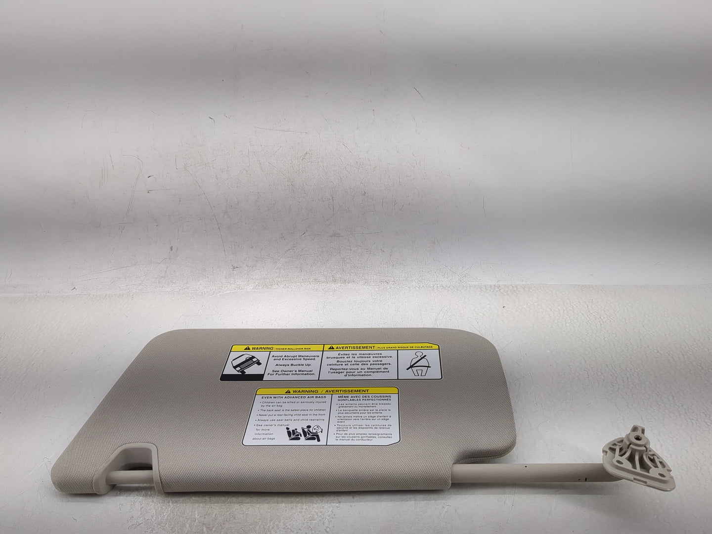 2018-2020 Nissan Rogue Sun Visor Shade Replacement Passenger Right Mirror Fits Fits 2018 2019 2020 OEM Used Auto Parts - Oem