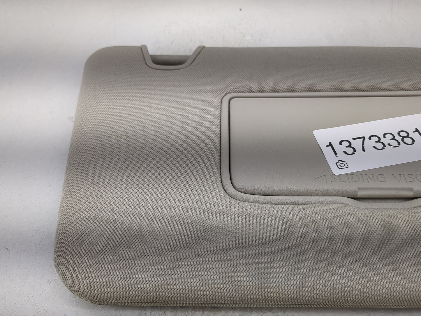2018-2020 Nissan Rogue Sun Visor Shade Replacement Passenger Right Mirror Fits Fits 2018 2019 2020 OEM Used Auto Parts - Oem