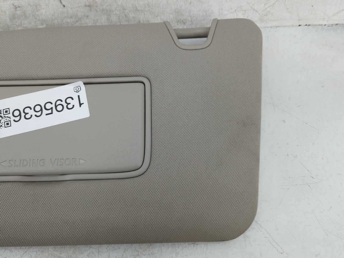 2018-2020 Nissan Rogue Sun Visor Shade Replacement Driver Left Mirror Fits Fits 2018 2019 2020 OEM Used Auto Parts - Oemused