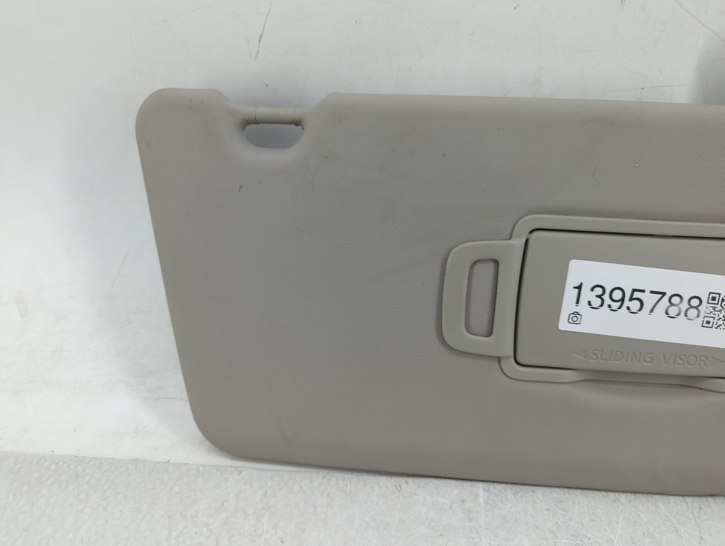 2018-2020 Nissan Rogue Sun Visor Shade Replacement Passenger Right Mirror Fits Fits 2018 2019 2020 OEM Used Auto Parts - Oem