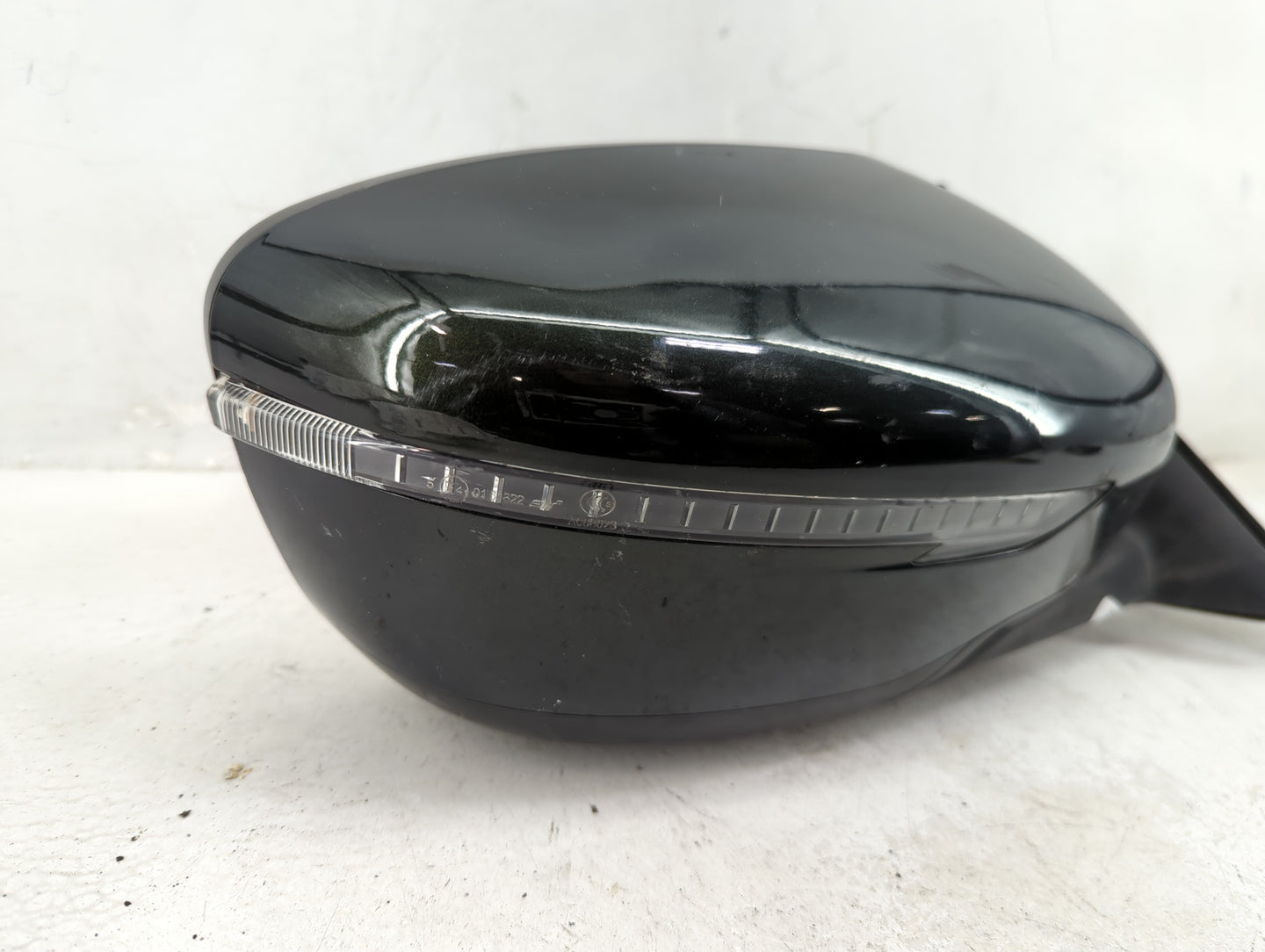 2017-2020 Nissan Rogue Passenger Side View Mirror - Right Door Mirror OEM Used - Oemusedautoparts1.com