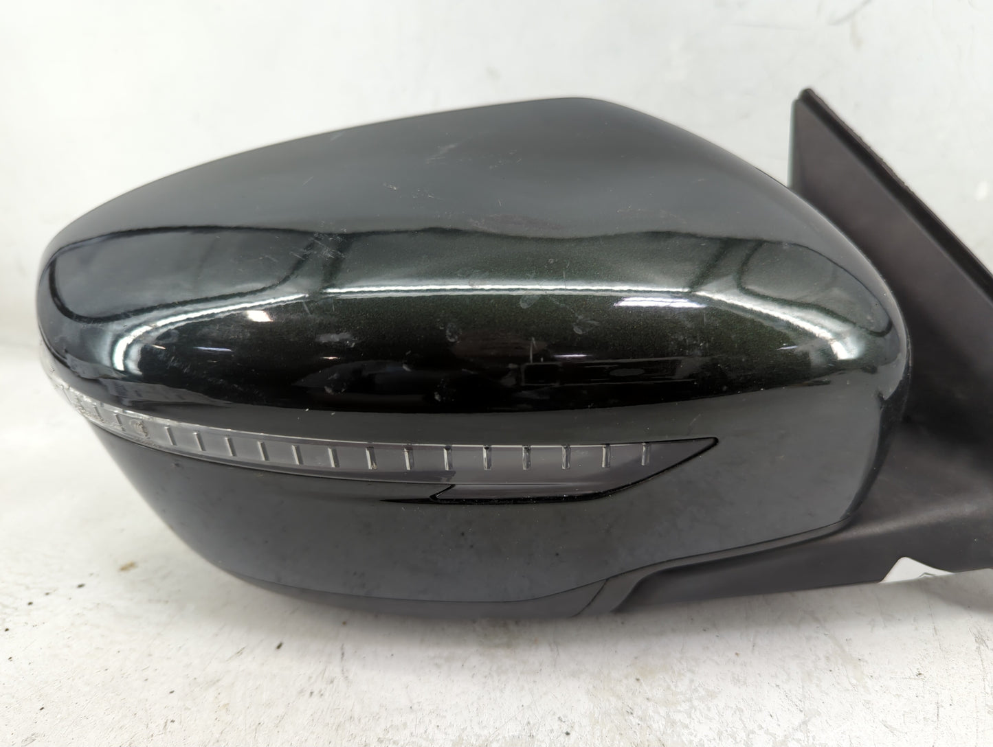 2017-2020 Nissan Rogue Passenger Side View Mirror - Right Door Mirror OEM Used - Oemusedautoparts1.com
