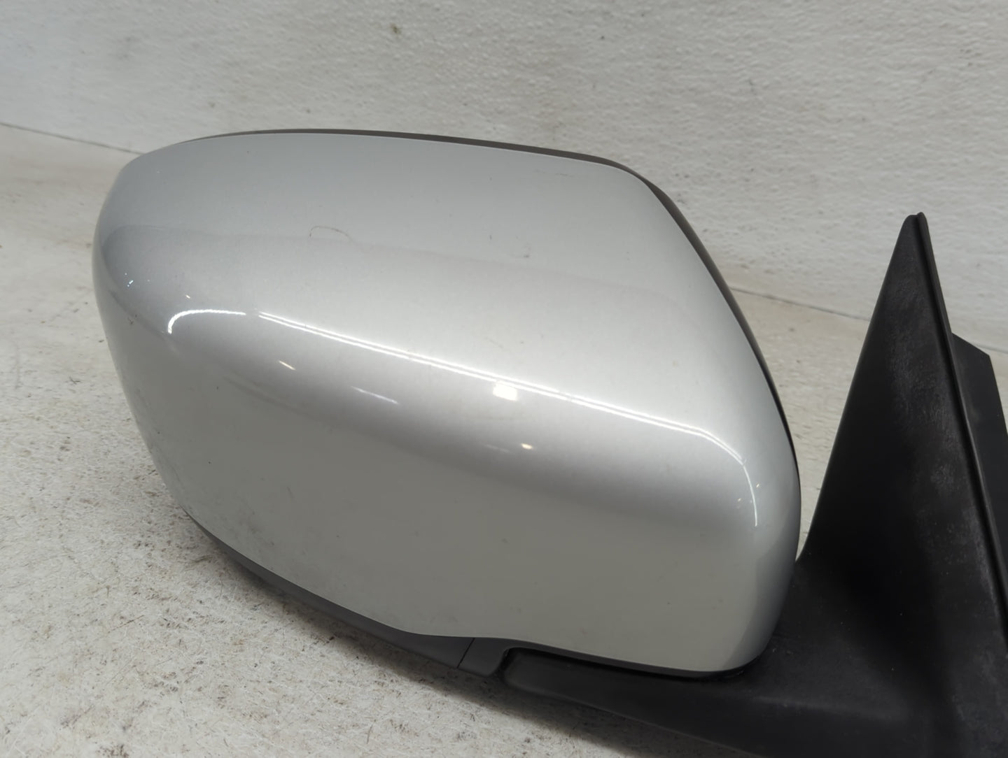 2016-2020 Nissan Rogue Passenger Right Side View Manual Door Mirror - Oemusedautoparts1.com