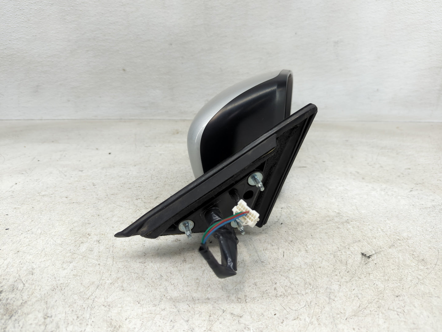 2016-2020 Nissan Rogue Passenger Right Side View Manual Door Mirror - Oemusedautoparts1.com