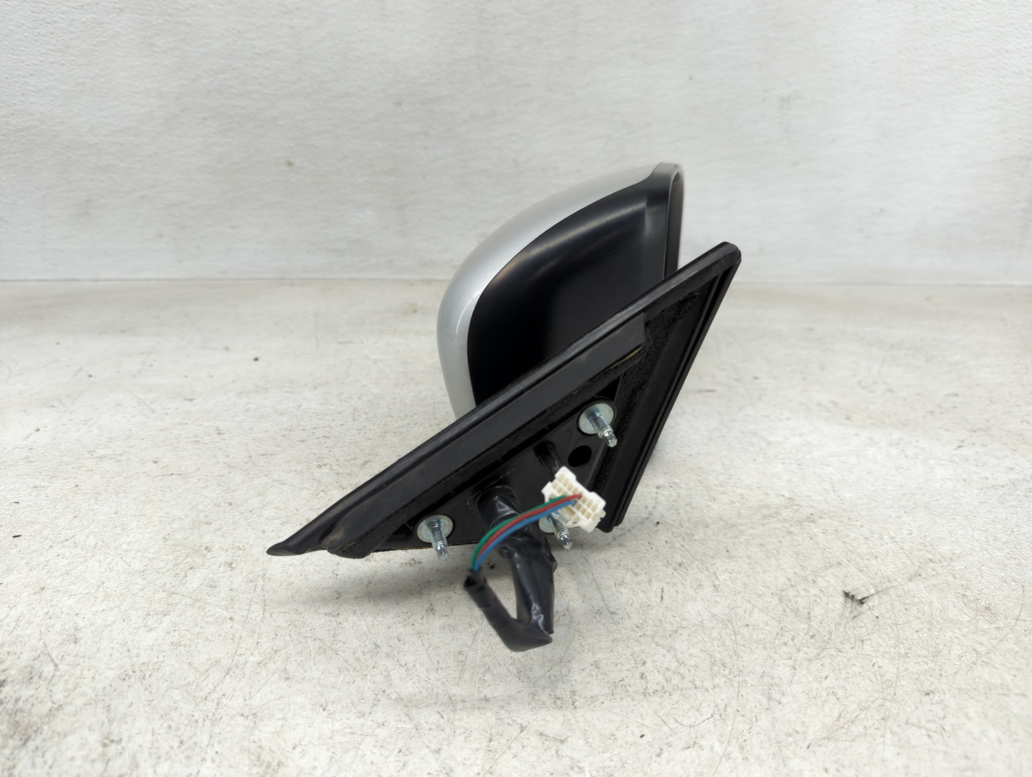 2016-2020 Nissan Rogue Passenger Right Side View Manual Door Mirror - Oemusedautoparts1.com