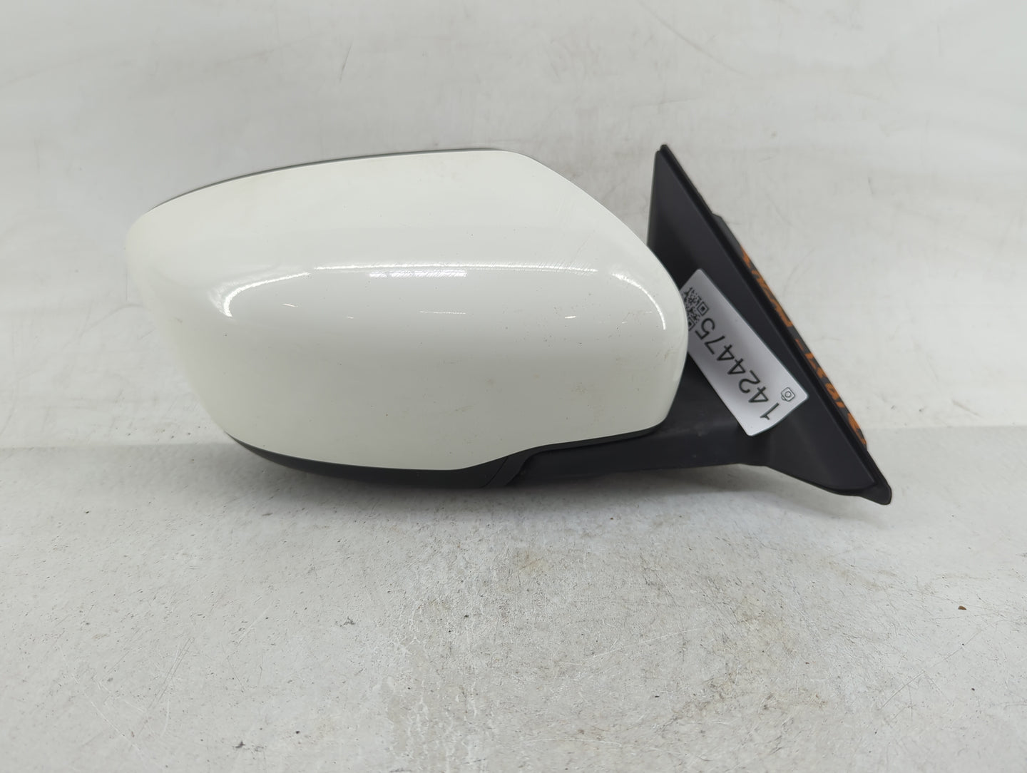 2016-2020 Nissan Rogue Passenger Side View Mirror - Right Door Mirror OEM Used - Oemusedautoparts1.com
