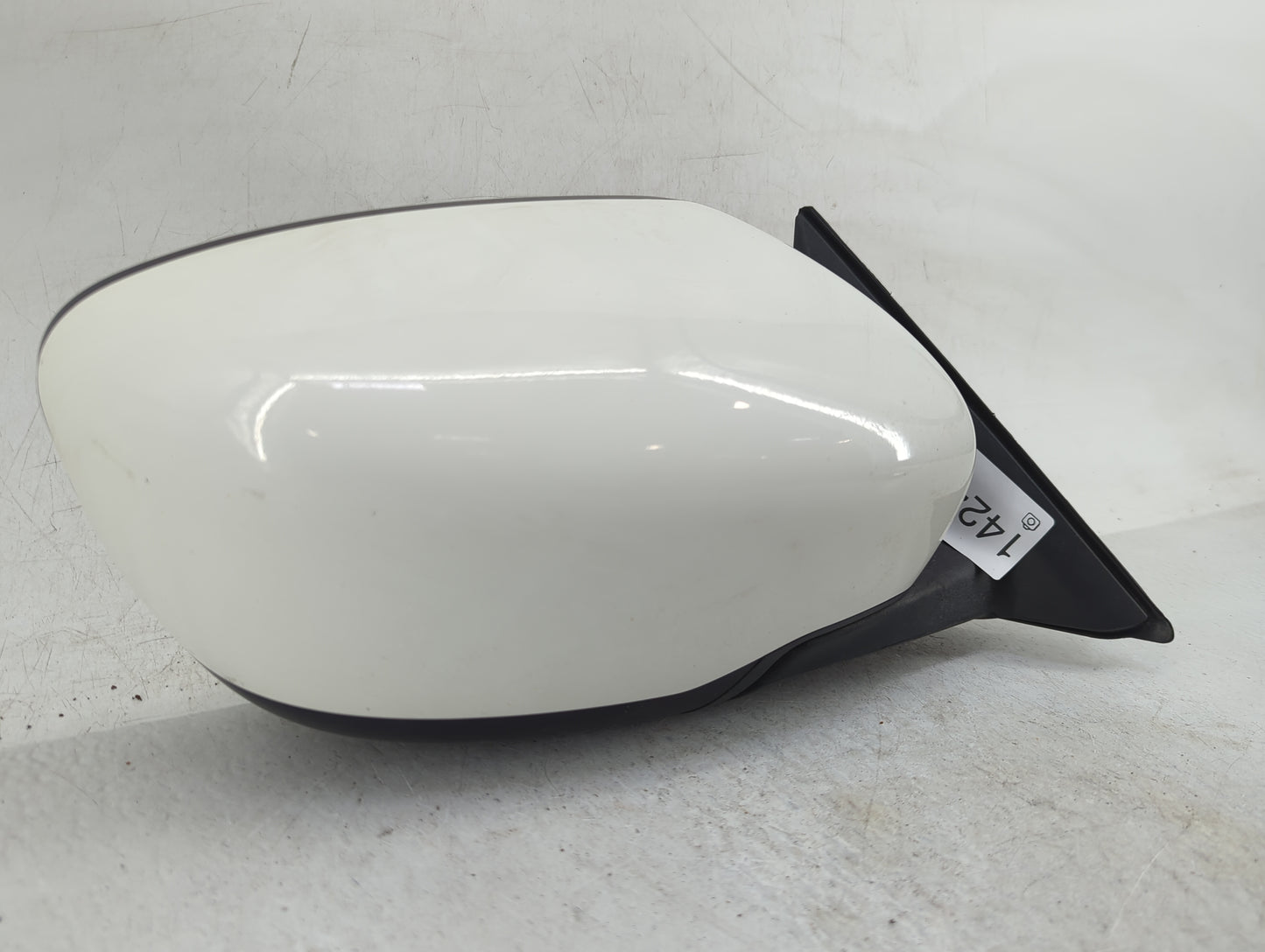 2016-2020 Nissan Rogue Passenger Side View Mirror - Right Door Mirror OEM Used - Oemusedautoparts1.com