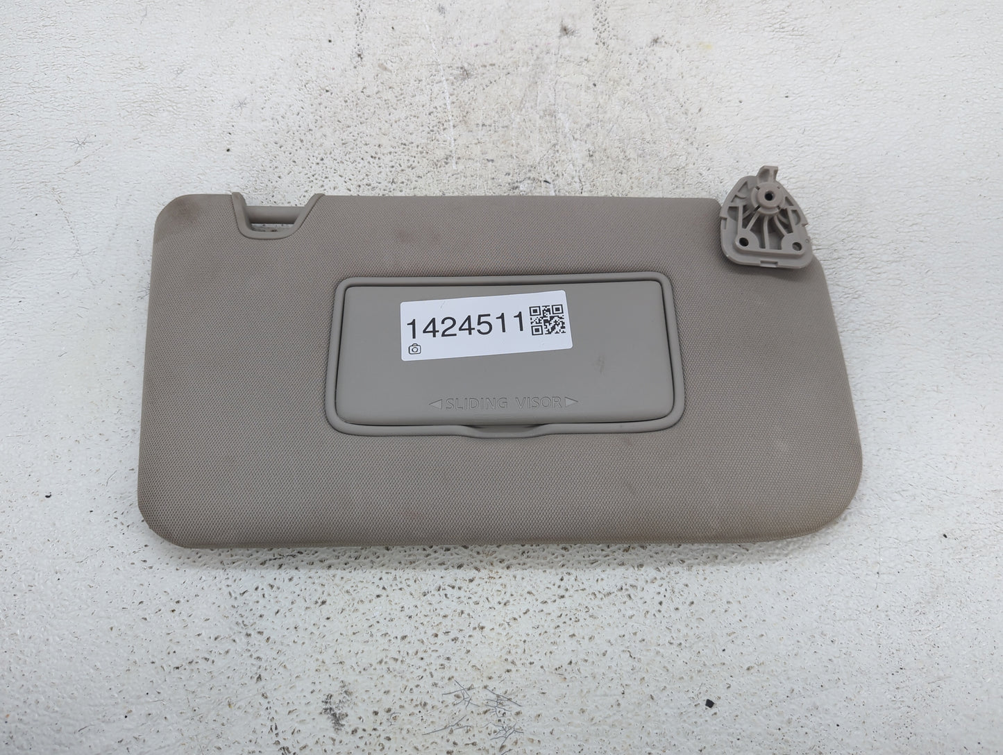 2018-2020 Nissan Rogue Sun Visor Shade Replacement Passenger Right Mirror Fits Fits 2018 2019 2020 OEM Used Auto Parts - Oem