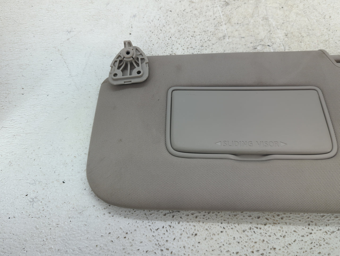 2018-2020 Nissan Rogue Sun Visor Shade Replacement Driver Left Mirror Fits Fits 2018 2019 2020 OEM Used Auto Parts - Oemused