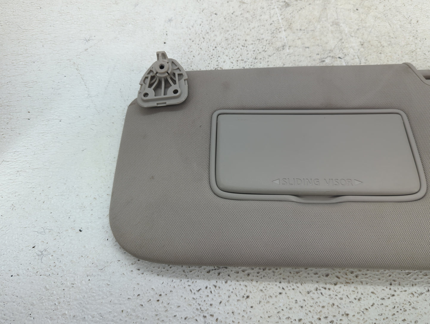 2018-2020 Nissan Rogue Sun Visor Shade Replacement Driver Left Mirror Fits Fits 2018 2019 2020 OEM Used Auto Parts - Oemused