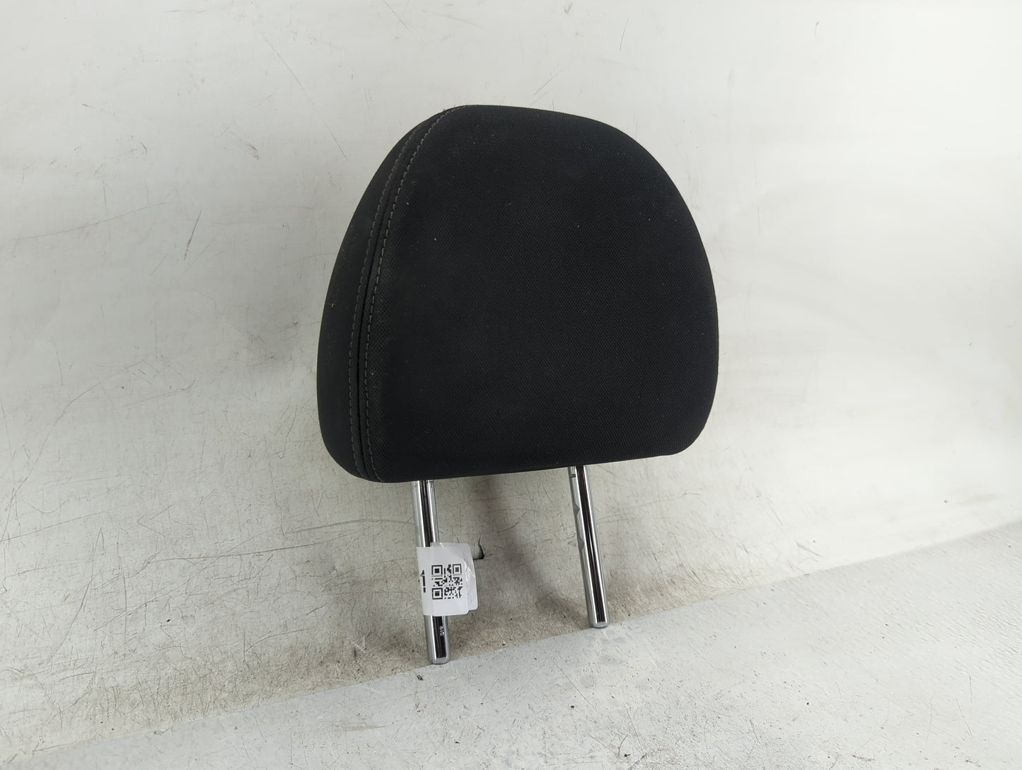 2017-2018 Nissan Rogue Headrest Head Rest Rear Seat Fits Fits 2017 2018 OEM Used Auto Parts - Oemusedautoparts1.com