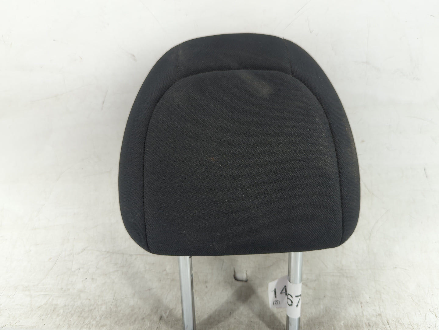 2017-2018 Nissan Rogue Headrest Head Rest Rear Seat Fits Fits 2017 2018 OEM Used Auto Parts - Oemusedautoparts1.com