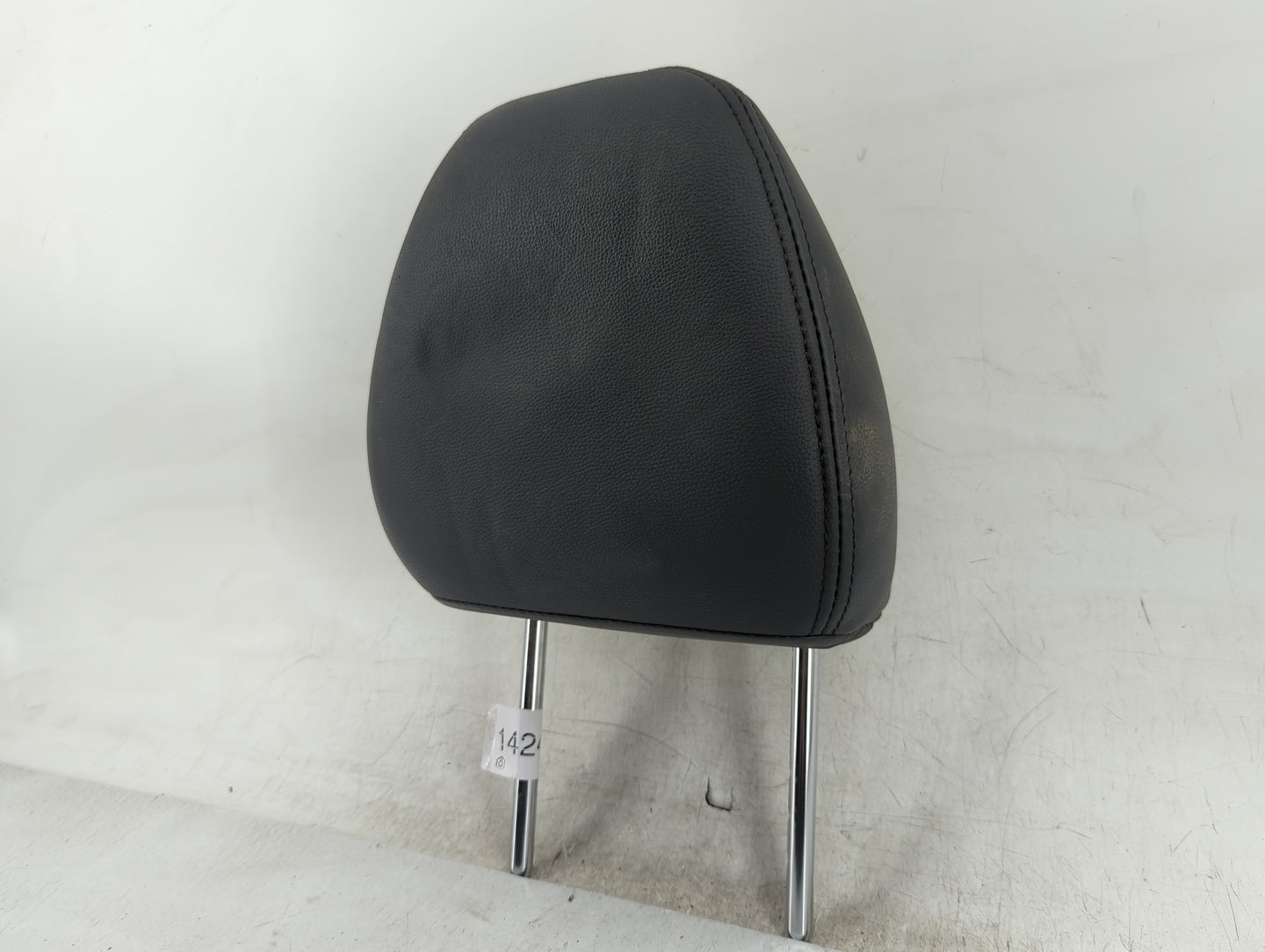 2017-2018 Nissan Rogue Headrest Head Rest Rear Seat Fits Fits 2017 2018 OEM Used Auto Parts - Oemusedautoparts1.com
