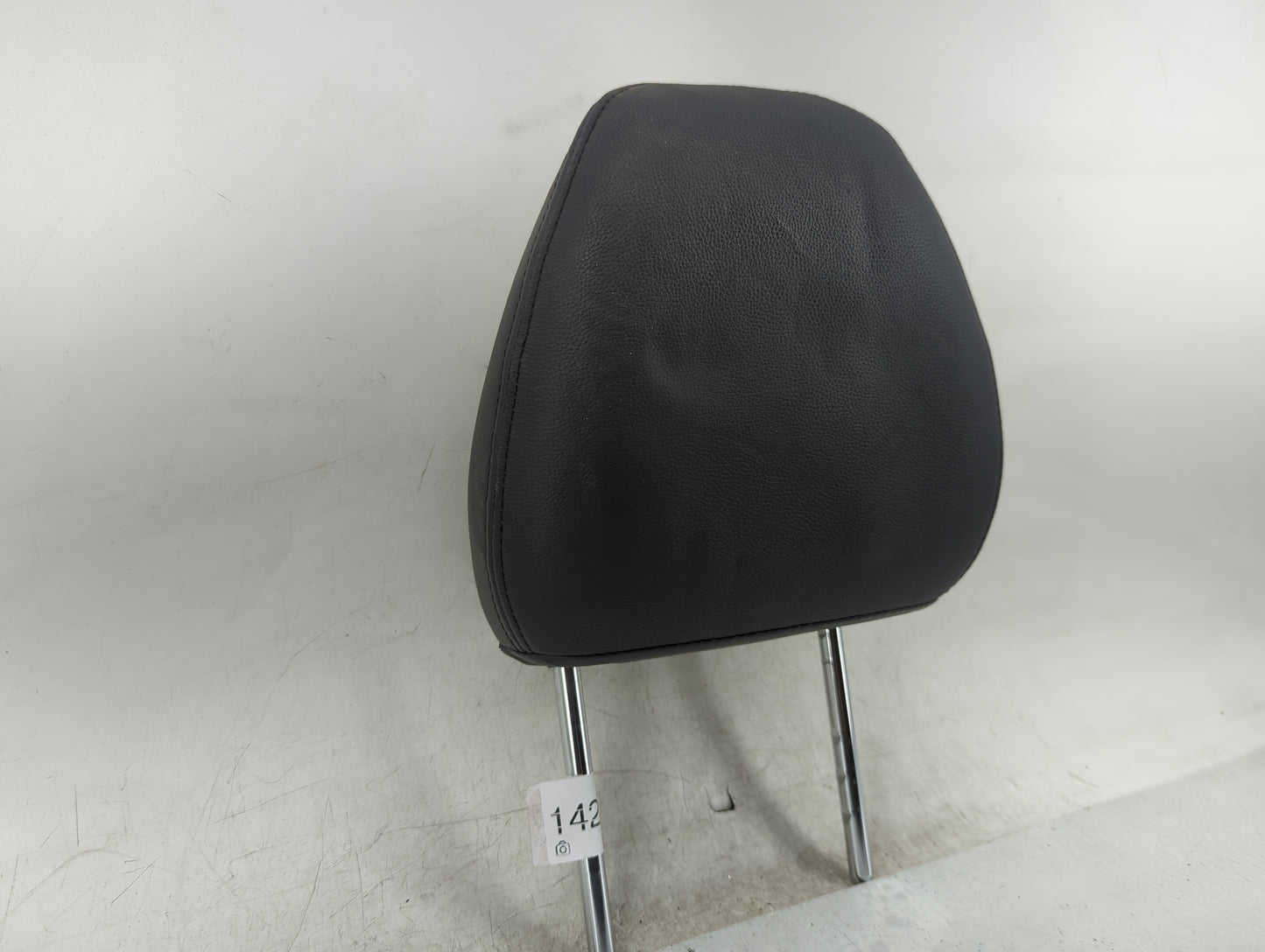 2017-2018 Nissan Rogue Headrest Head Rest Rear Seat Fits Fits 2017 2018 OEM Used Auto Parts - Oemusedautoparts1.com
