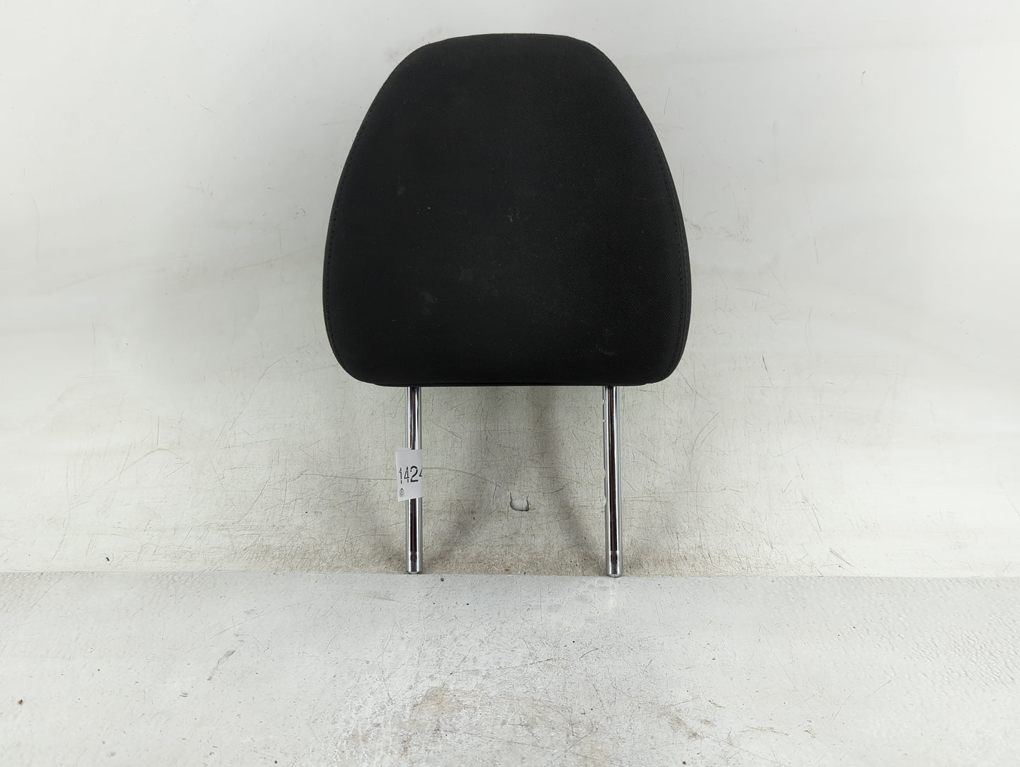 2018 Nissan Rogue Headrest Head Rest Front Driver Passenger Seat Fits OEM Used Auto Parts - Oemusedautoparts1.com