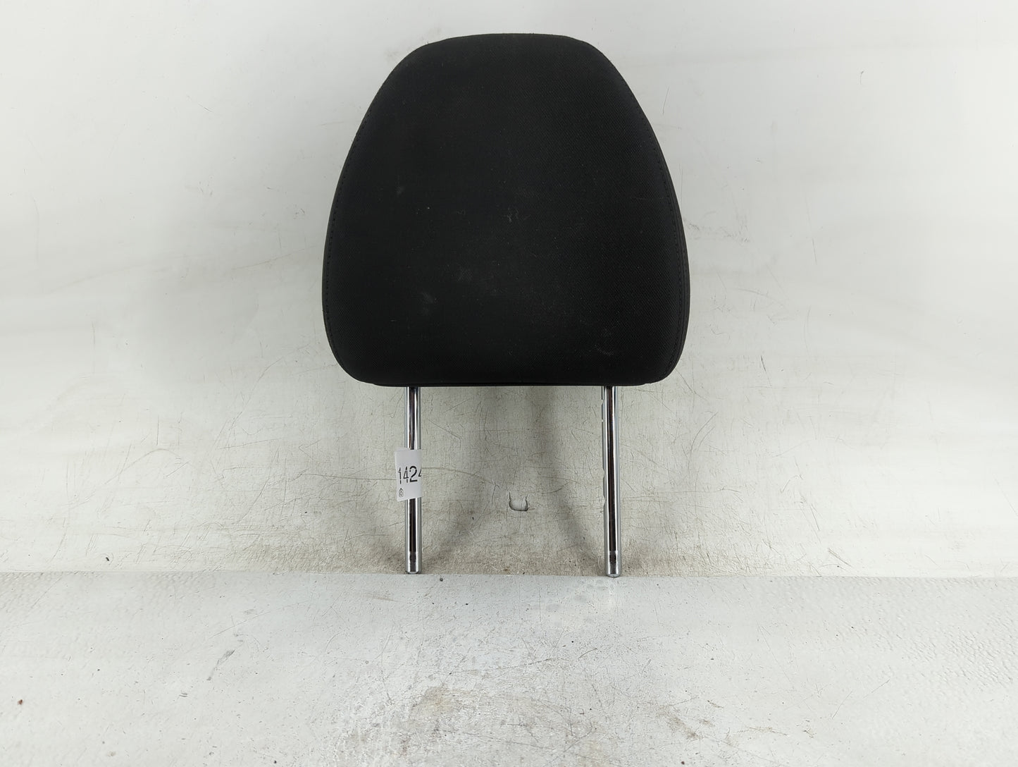 2018 Nissan Rogue Headrest Head Rest Front Driver Passenger Seat Fits OEM Used Auto Parts - Oemusedautoparts1.com