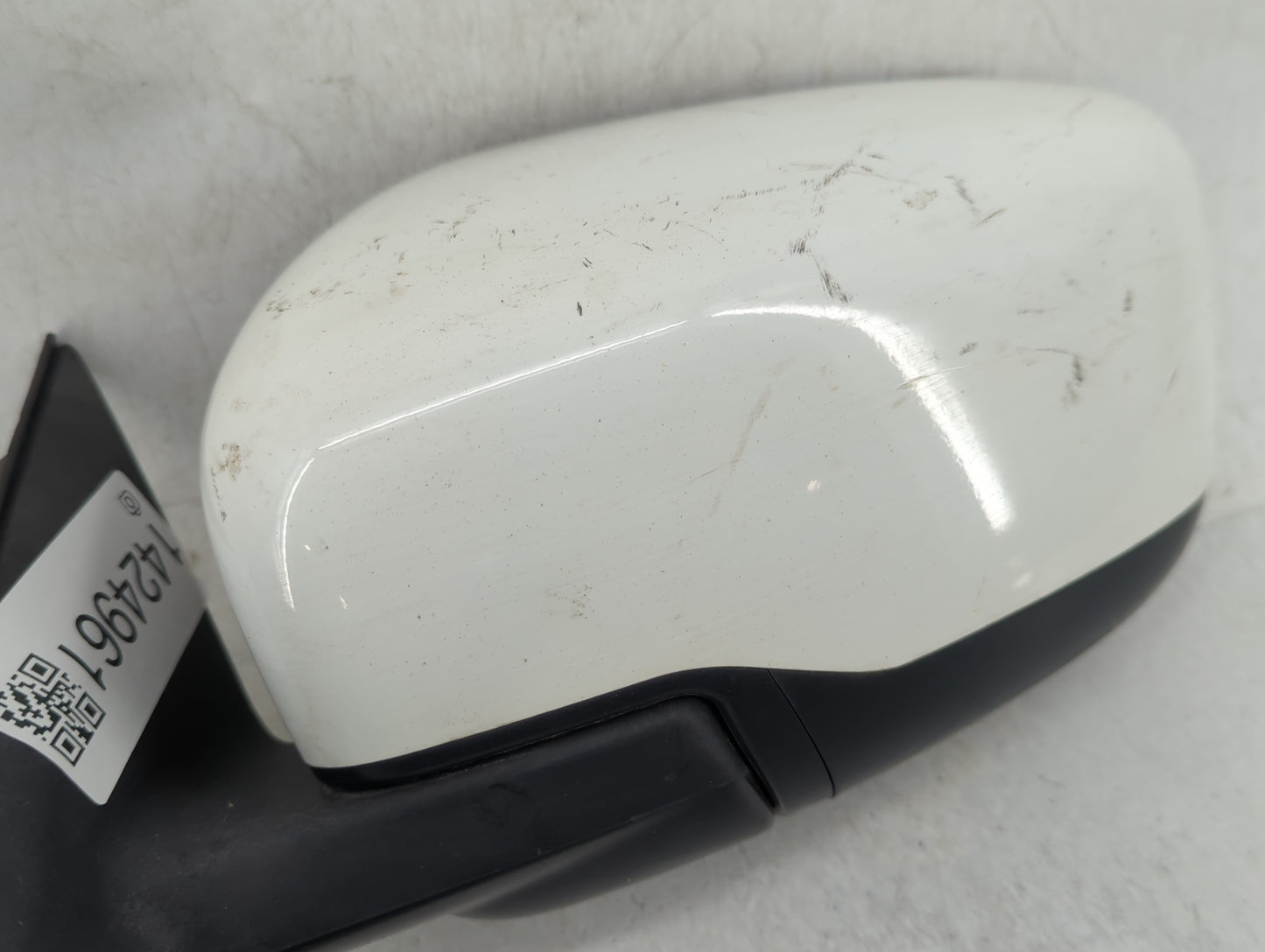 2016-2020 Nissan Rogue Driver Side View Mirror - Left Door Mirror OEM Used - Oemusedautoparts1.com