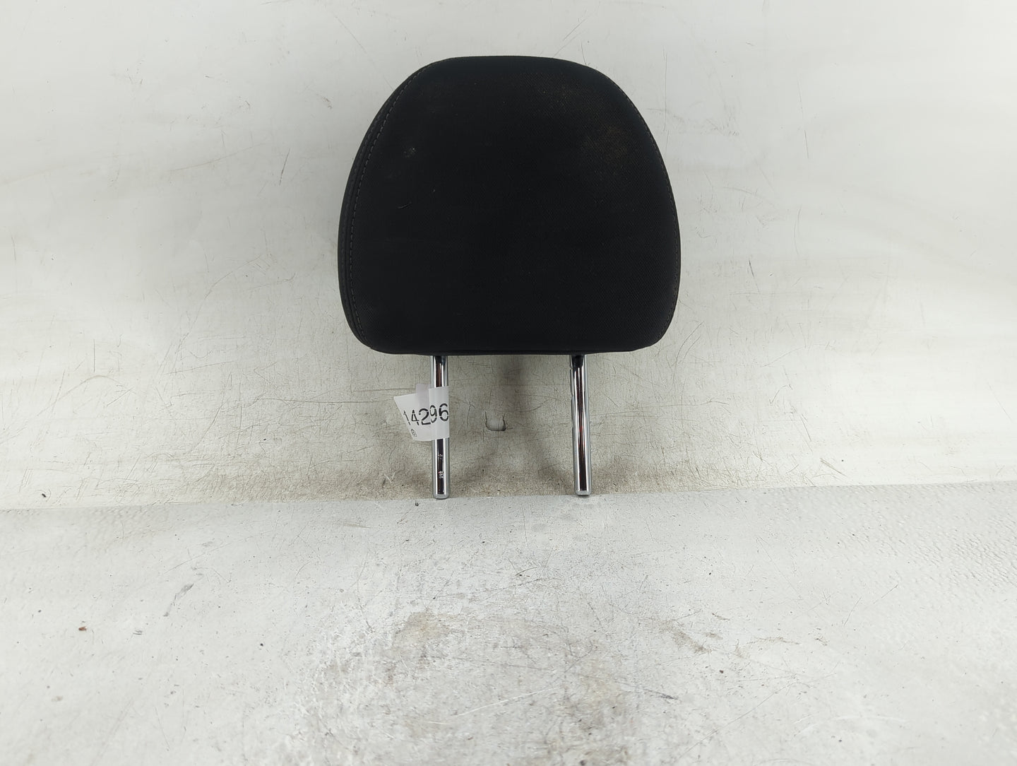 2017-2020 Nissan Rogue Headrest Head Rest Front Driver Passenger Seat Fits Fits 2017 2018 2019 2020 OEM Used Auto Parts - Oe