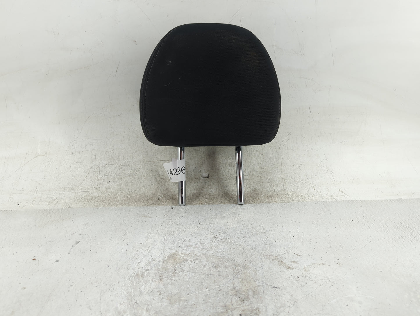 2017-2020 Nissan Rogue Headrest Head Rest Front Driver Passenger Seat Fits Fits 2017 2018 2019 2020 OEM Used Auto Parts - Oe