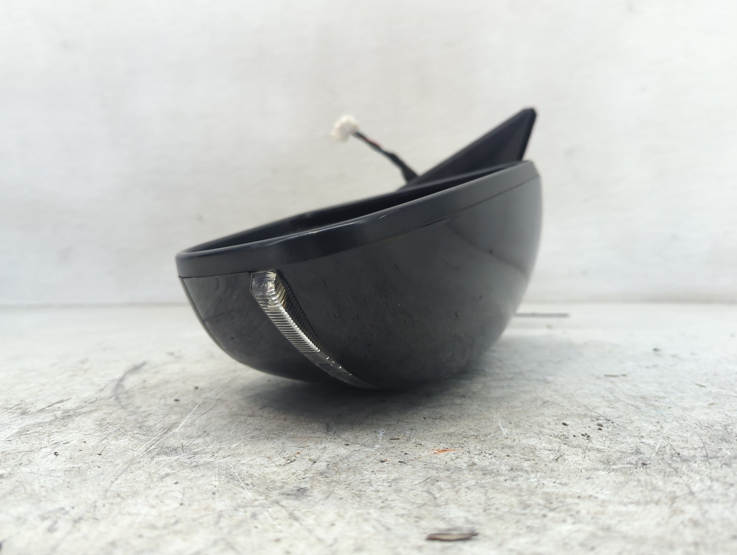 2017-2020 Nissan Rogue Passenger Side View Mirror - Right Door Mirror OEM Used - Oemusedautoparts1.com
