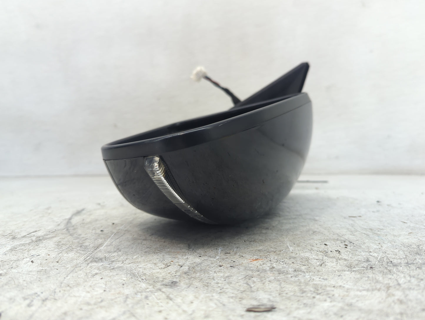 2017-2020 Nissan Rogue Passenger Side View Mirror - Right Door Mirror OEM Used - Oemusedautoparts1.com