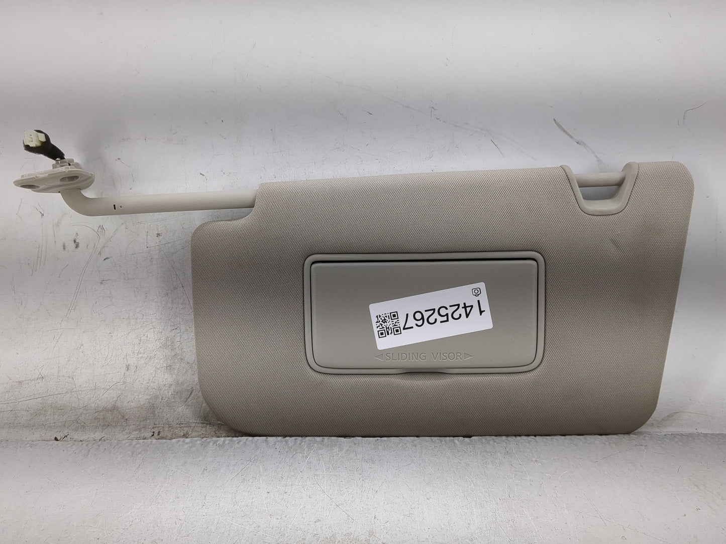 2018-2020 Nissan Rogue Sun Visor Shade Replacement Driver Left Mirror Fits Fits 2018 2019 2020 OEM Used Auto Parts - Oemused