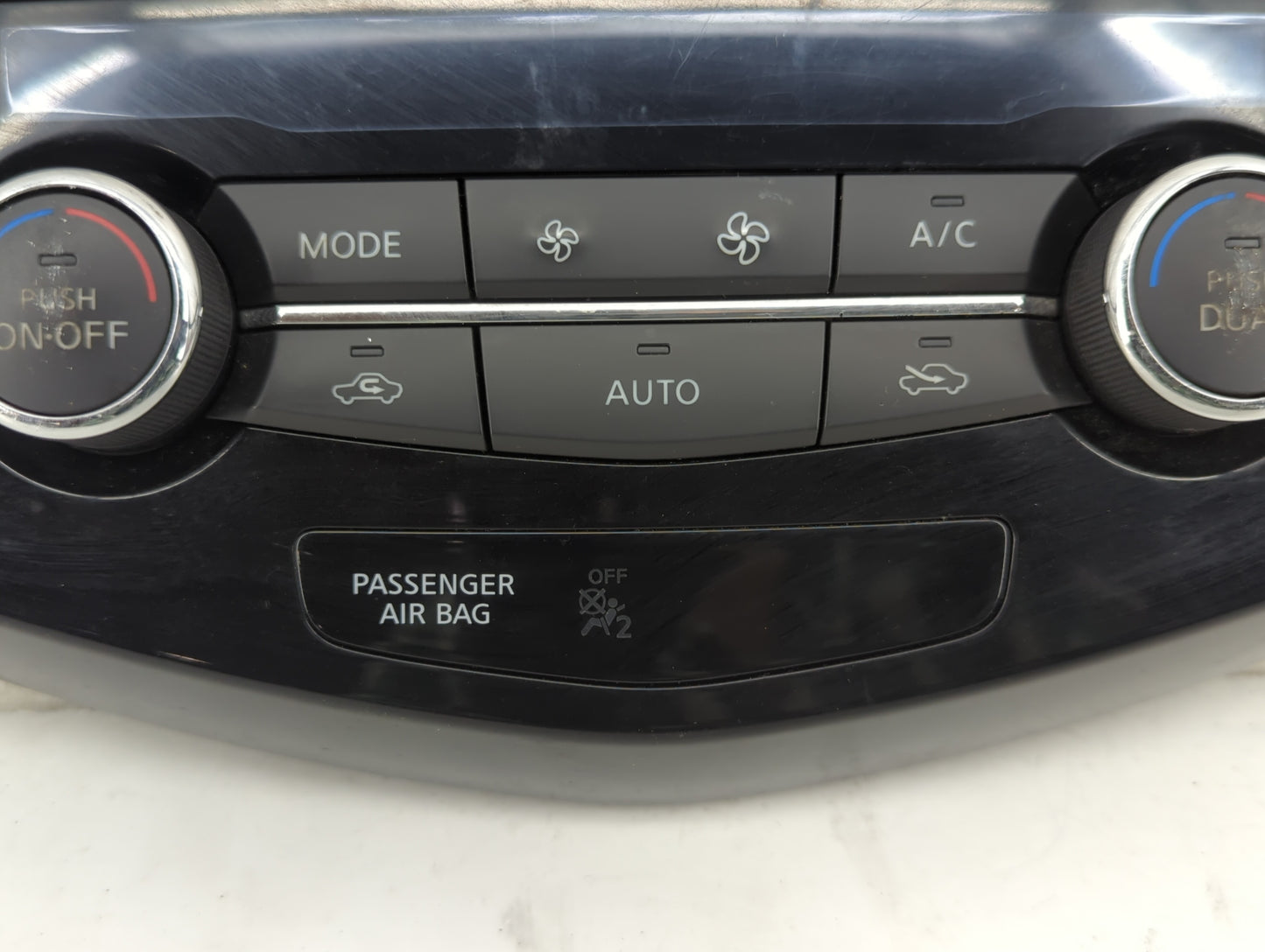 2017-2020 Nissan Rogue Climate Control Module Temperature AC/Heater Replacement P/N:27500 6MA0A T10936C A Fits OEM Used Auto