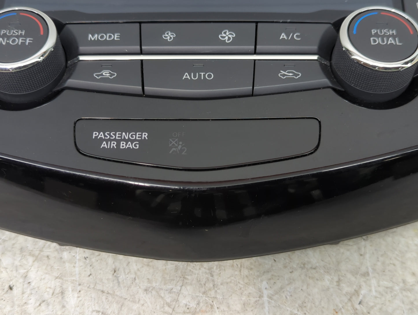 2017-2020 Nissan Rogue Climate Control Module Temperature AC/Heater Replacement P/N:27500 7FE0A Fits Fits 2017 2018 2019 202