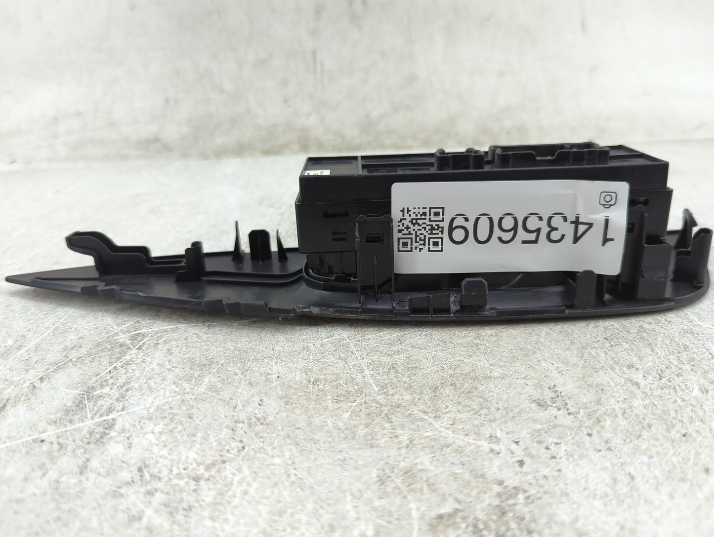 2016-2020 Nissan Rogue Master Power Window Switch Replacement Driver Side Left P/N:25401 4BA5A Fits OEM Used Auto Parts - Oe