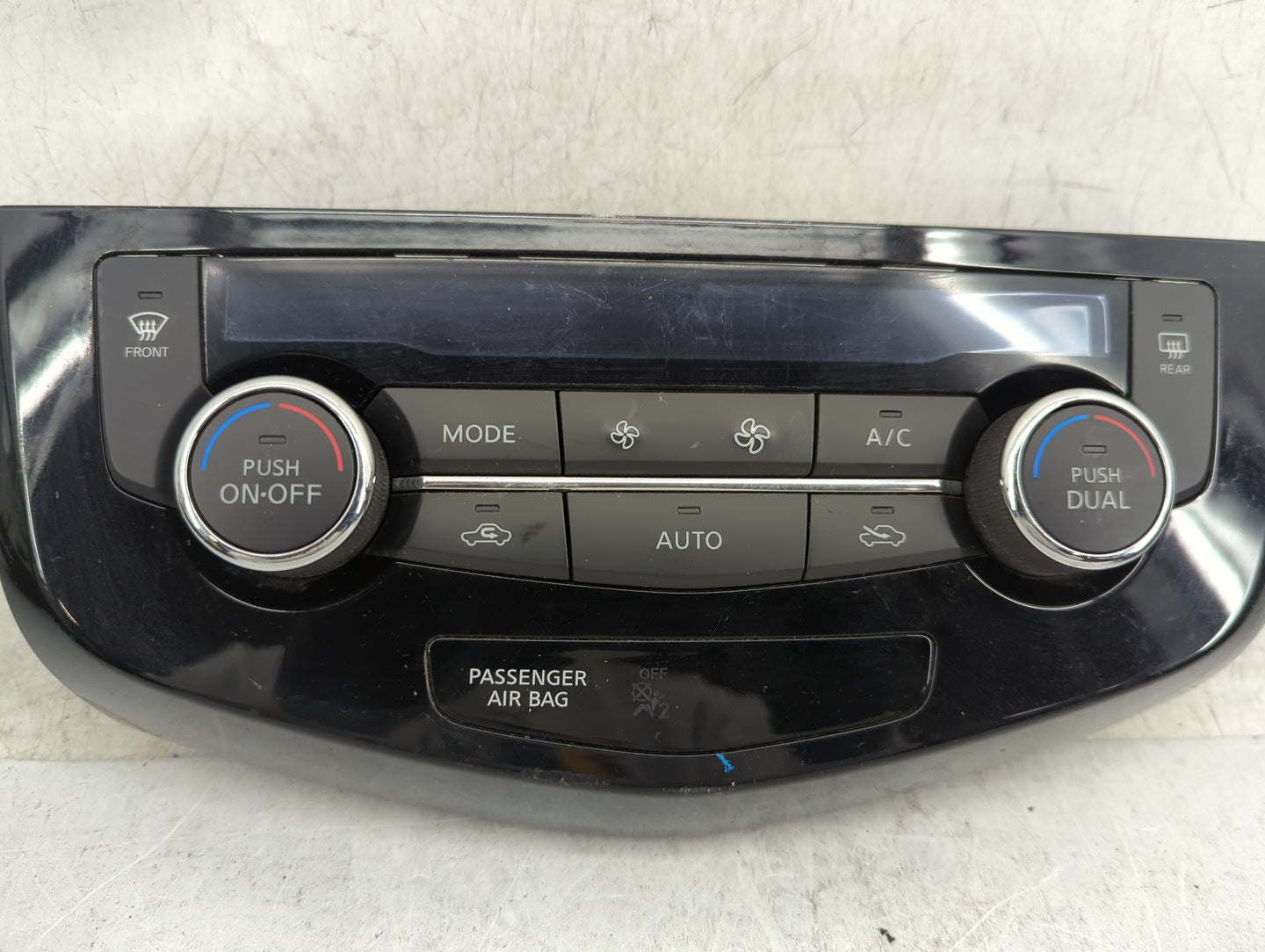 2017-2020 Nissan Rogue Climate Control Module Temperature AC/Heater Replacement P/N:27500 7FE0A Fits Fits 2017 2018 2019 202
