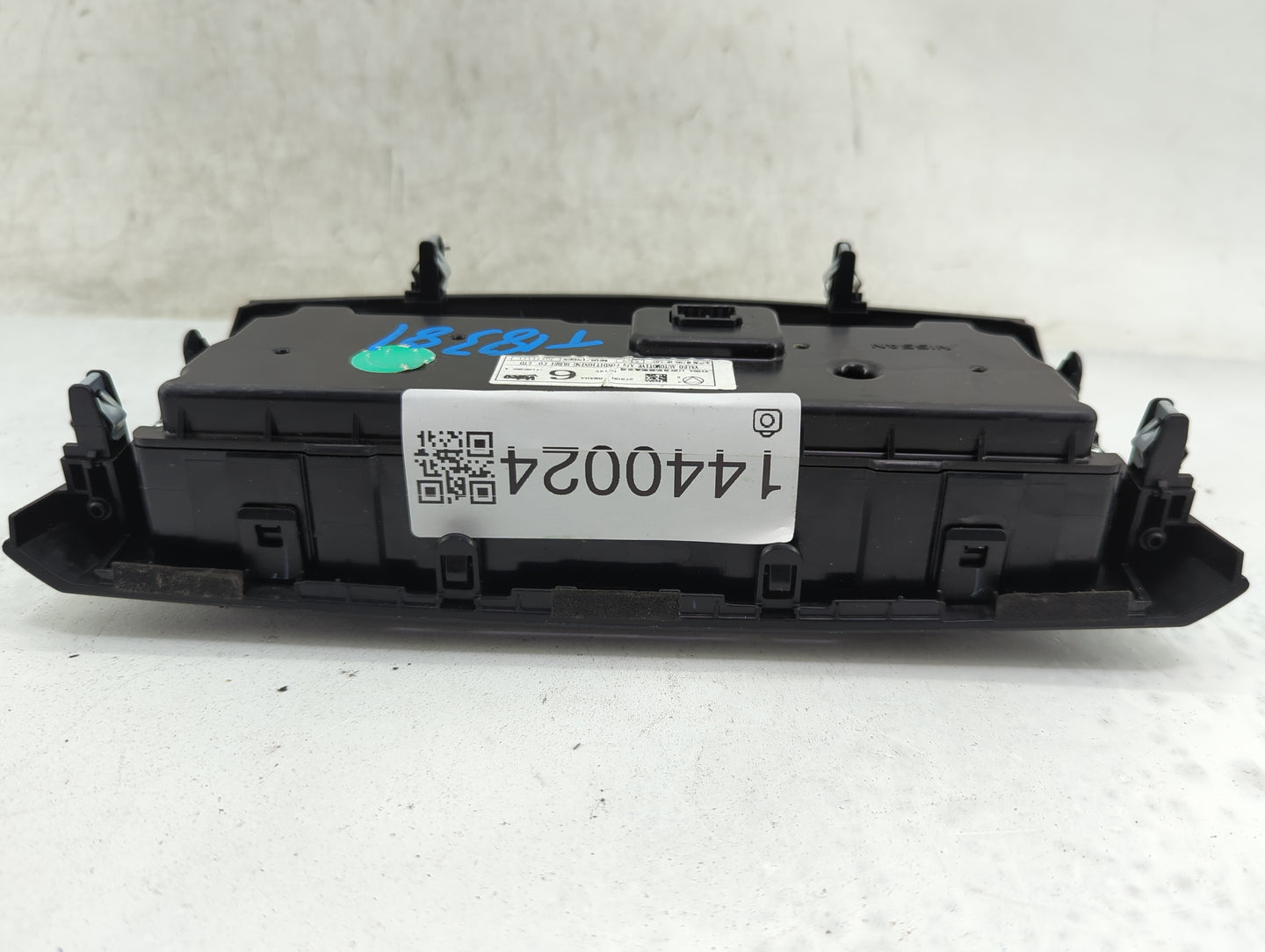 2017-2022 Nissan Rogue Climate Control Module Temperature AC/Heater Replacement P/N:27500 6MA0A Fits OEM Used Auto Parts - O
