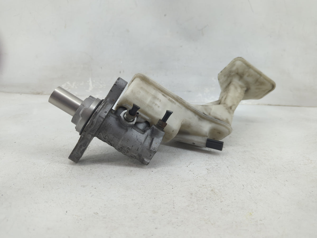 2017-2020 Nissan Rogue Brake Master Cylinder - Oemusedautoparts1.com