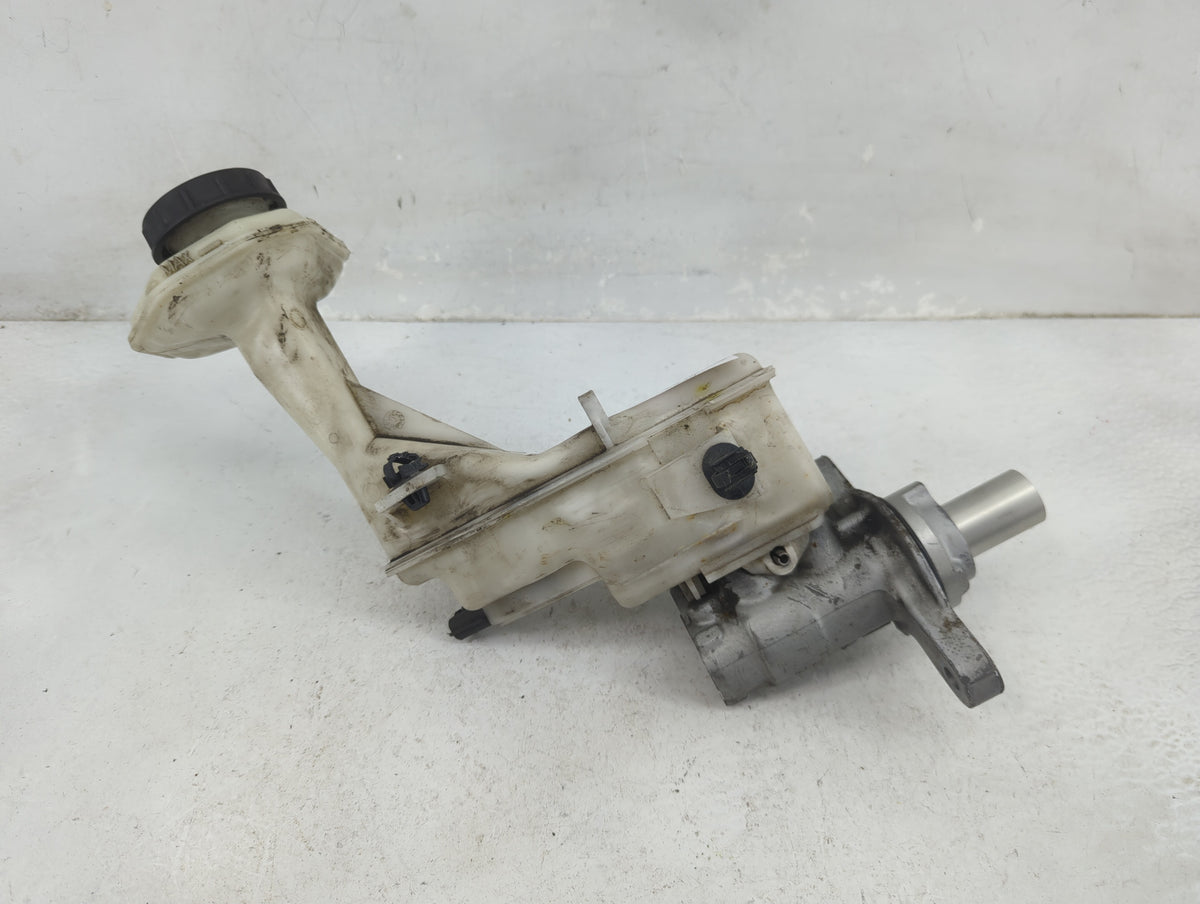 2017-2020 Nissan Rogue Brake Master Cylinder - Oemusedautoparts1.com