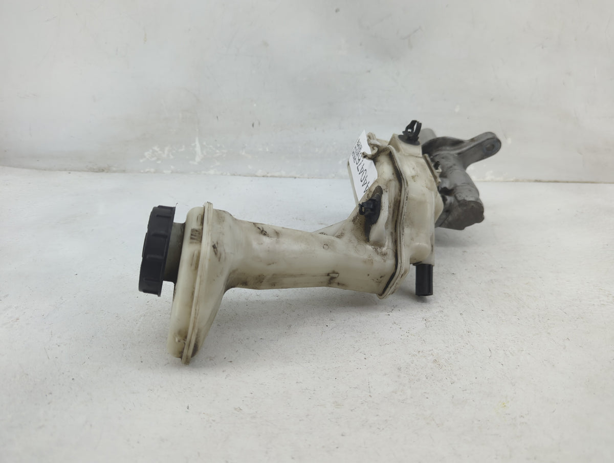 2017-2020 Nissan Rogue Brake Master Cylinder - Oemusedautoparts1.com