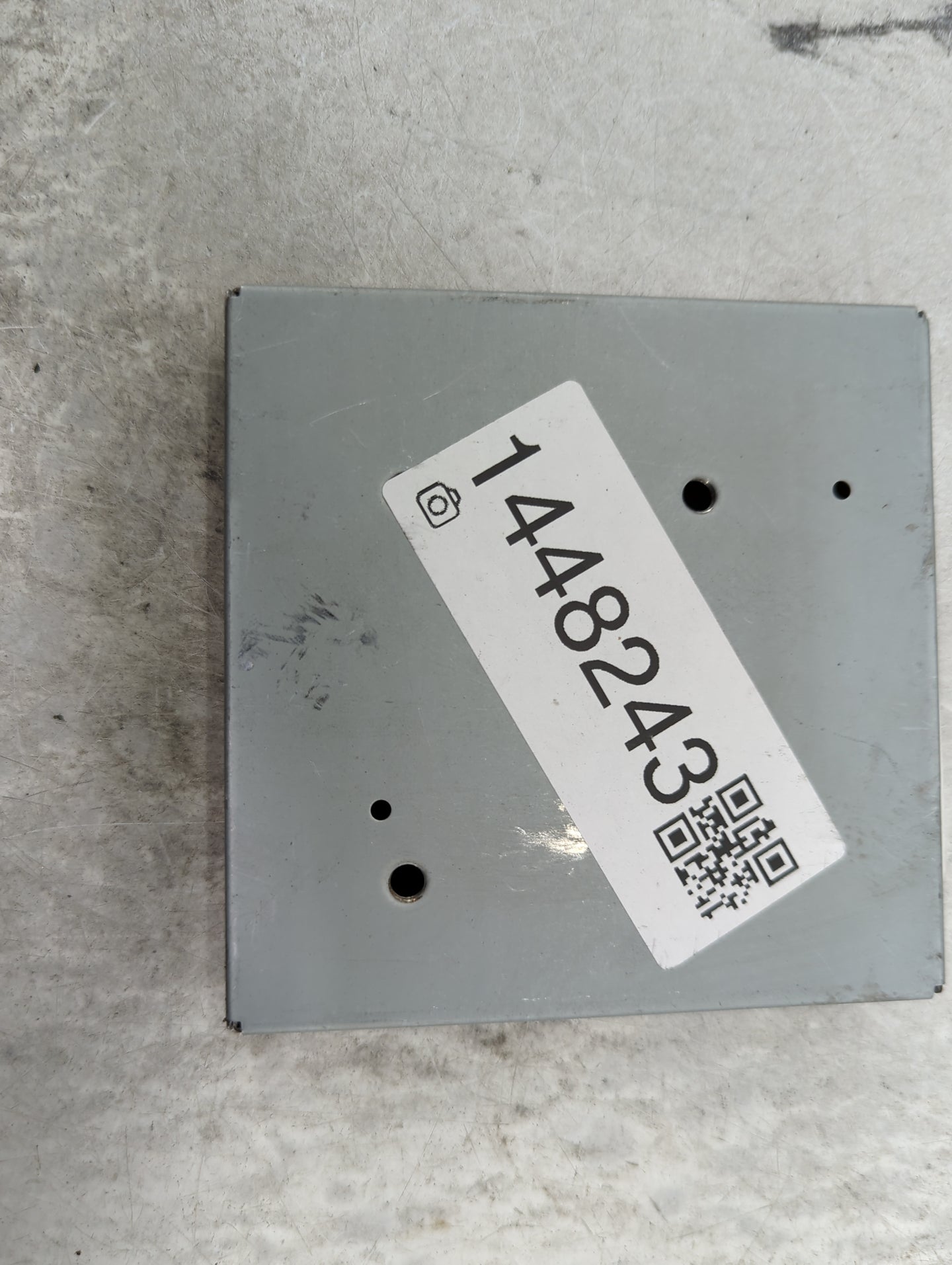 2018-2018 Nissan Rogue Body Control Module Bcm Inner Cabin Fuse Box - Oemusedautoparts1.com