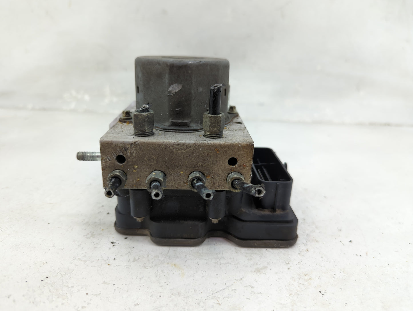 2018-2020 Nissan Rogue ABS Pump Control Module Replacement P/N:47660 7FW5A 269909 Fits Fits 2018 2019 2020 OEM Used Auto Par