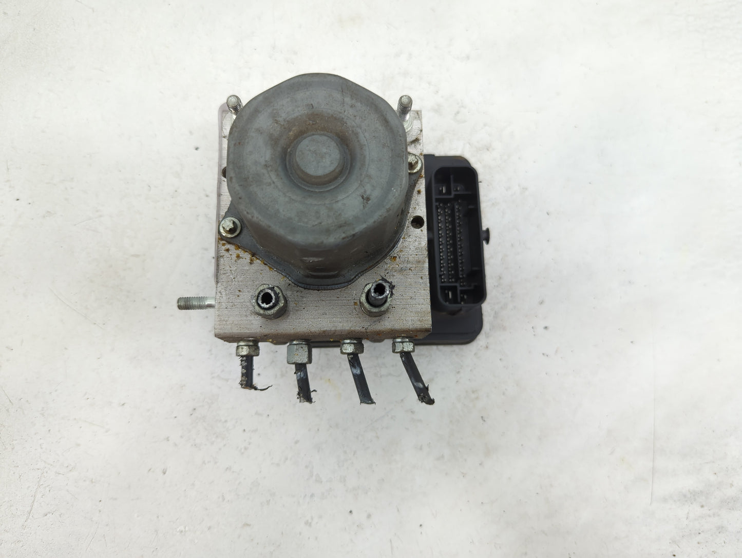 2018-2020 Nissan Rogue ABS Pump Control Module Replacement P/N:47660 7FW5A 269909 Fits Fits 2018 2019 2020 OEM Used Auto Par