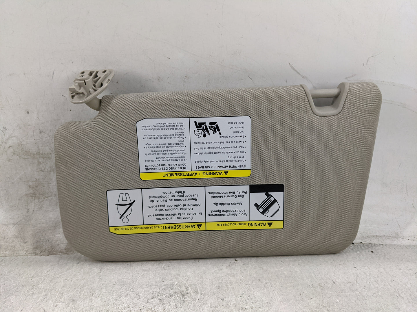 2018-2020 Nissan Rogue Sun Visor Shade Replacement Passenger Right Mirror Fits Fits 2018 2019 2020 OEM Used Auto Parts - Oem