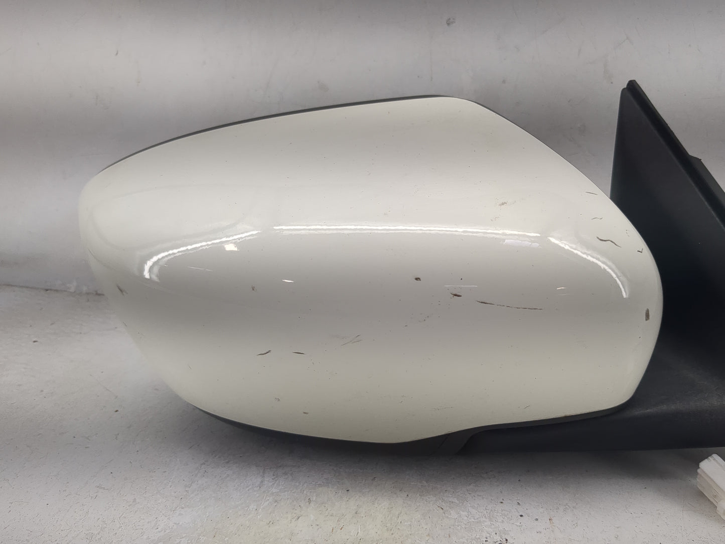 2016-2020 Nissan Rogue Passenger Side View Mirror - Right Door Mirror OEM Used - Oemusedautoparts1.com