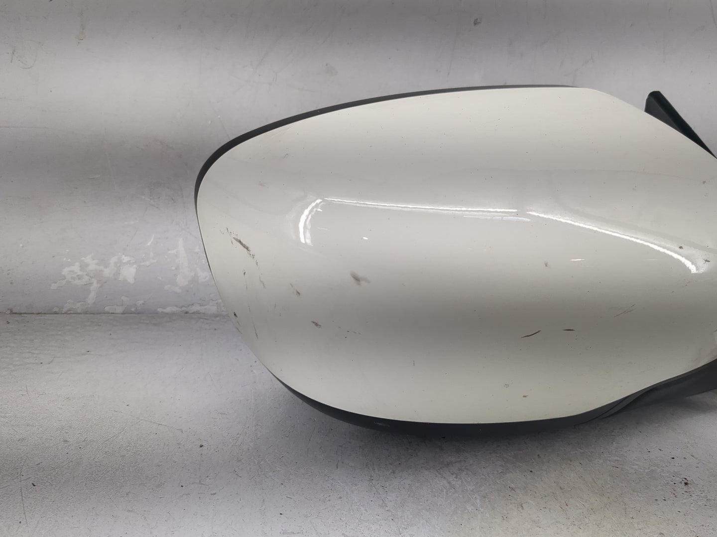 2016-2020 Nissan Rogue Passenger Side View Mirror - Right Door Mirror OEM Used - Oemusedautoparts1.com
