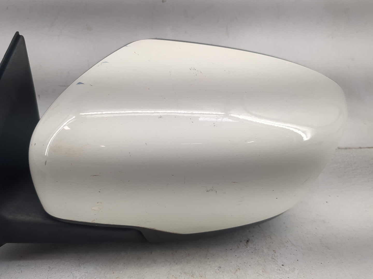 2016-2020 Nissan Rogue Driver Side View Mirror - Left Door Mirror OEM Used - Oemusedautoparts1.com