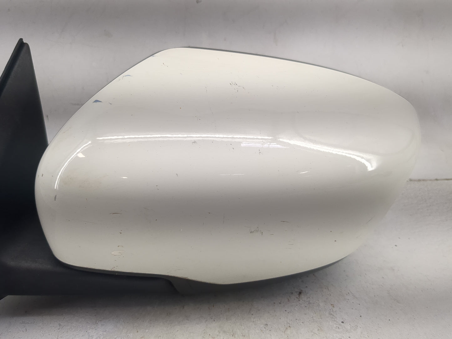 2016-2020 Nissan Rogue Driver Side View Mirror - Left Door Mirror OEM Used - Oemusedautoparts1.com