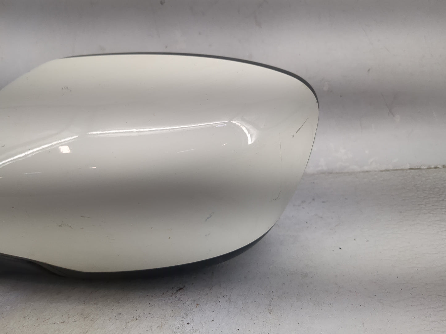 2016-2020 Nissan Rogue Driver Side View Mirror - Left Door Mirror OEM Used - Oemusedautoparts1.com