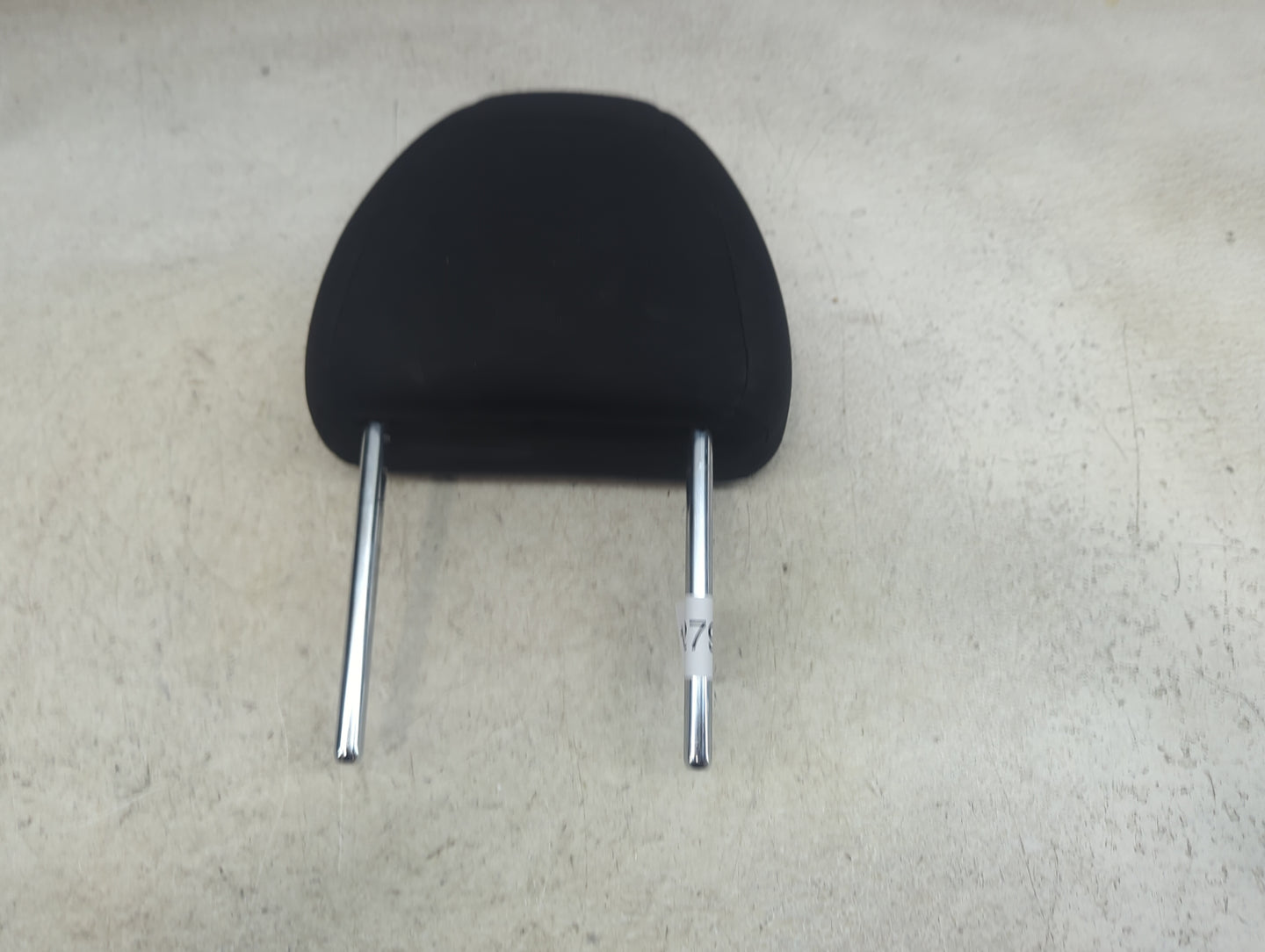 2018 Nissan Rogue Headrest Head Rest Front Driver Passenger Seat Fits OEM Used Auto Parts - Oemusedautoparts1.com