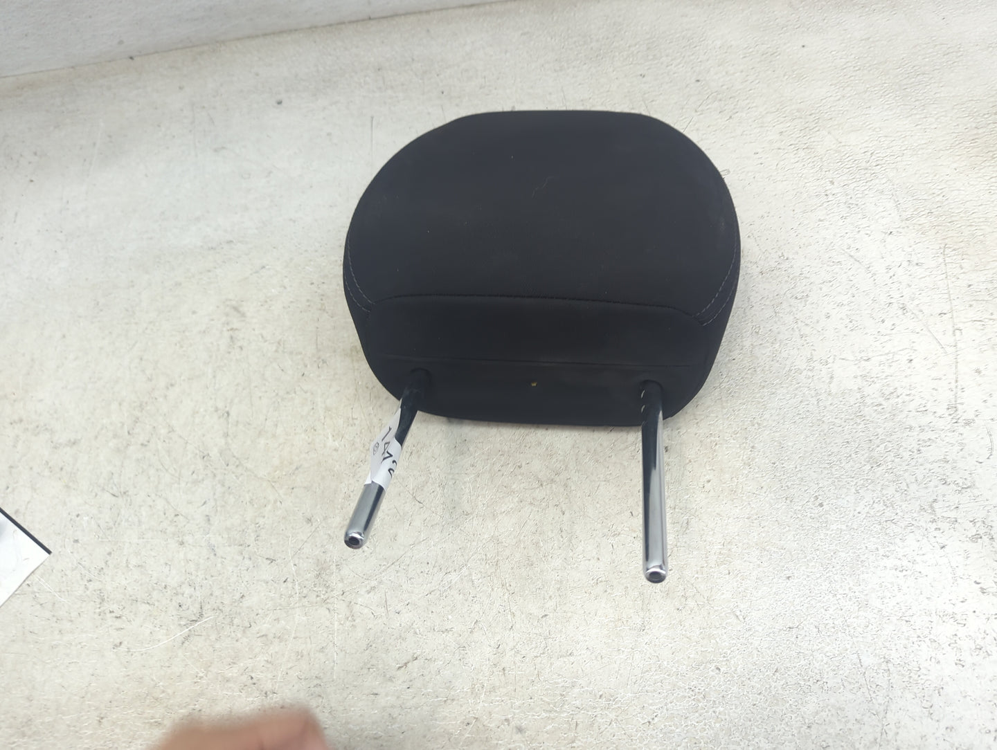 2018 Nissan Rogue Headrest Head Rest Front Driver Passenger Seat Fits OEM Used Auto Parts - Oemusedautoparts1.com