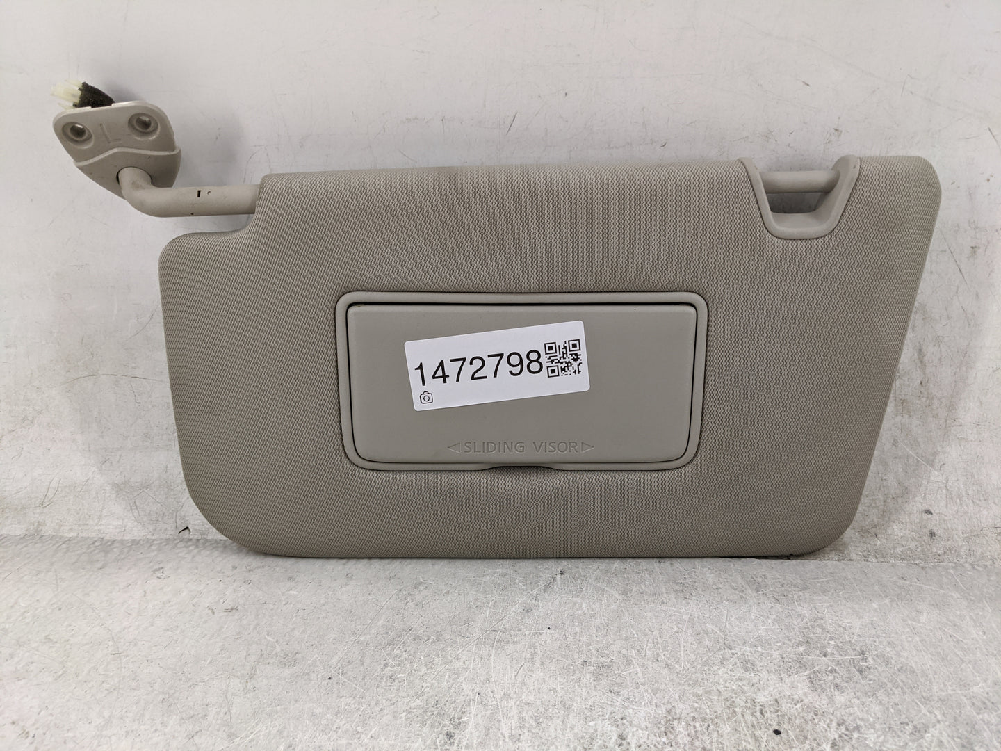 2018-2020 Nissan Rogue Sun Visor Shade Replacement Driver Left Mirror Fits Fits 2018 2019 2020 OEM Used Auto Parts - Oemused